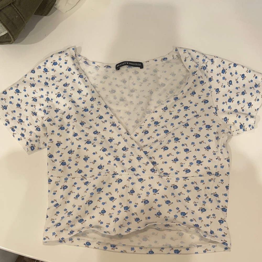 Rare brandy Melville patterned top